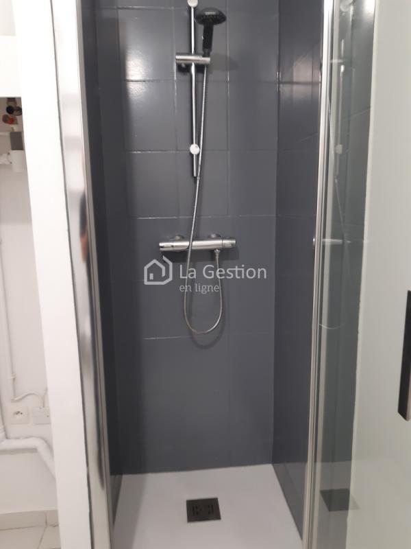 Studio - 25 m² - 1 pièce