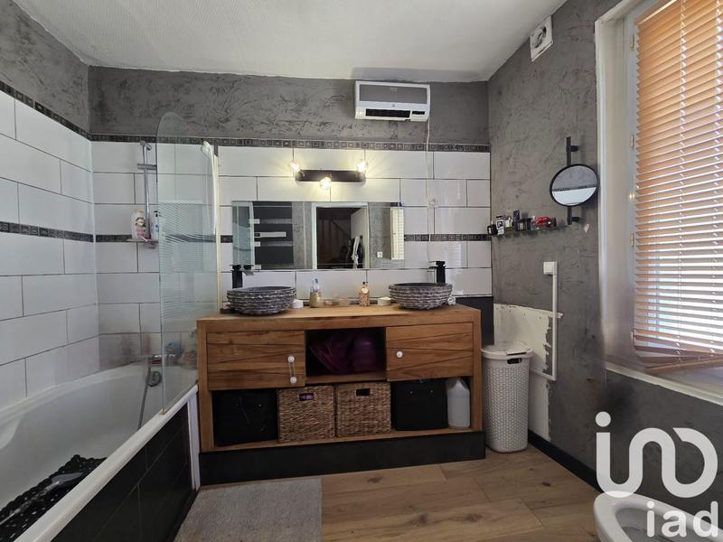 Maison - 90 m² - 3 pièces