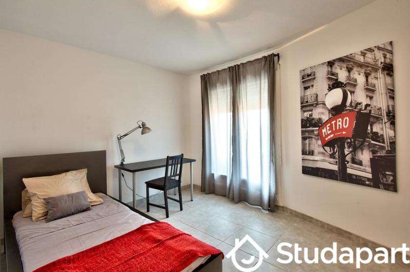 Chambre - 12 m² - 1 pièce