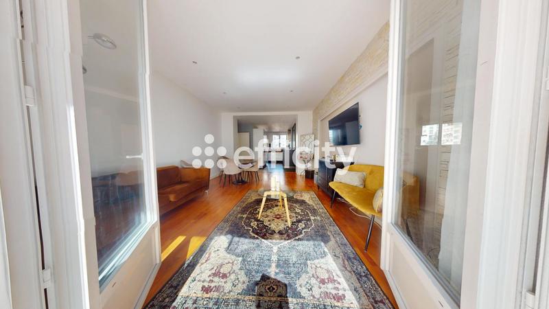 Appartement - 97 m² - 4 pièces