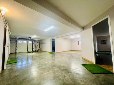 Maison - 240 m² - 5 pièces