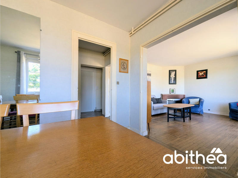 Maison - 104 m² - 6 pièces