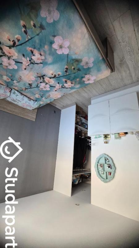 Chambre - 10 m² - 1 pièce