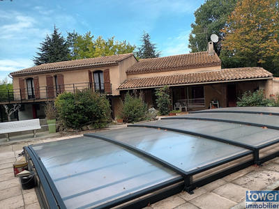 Villa - 215 m² - 7 pièces