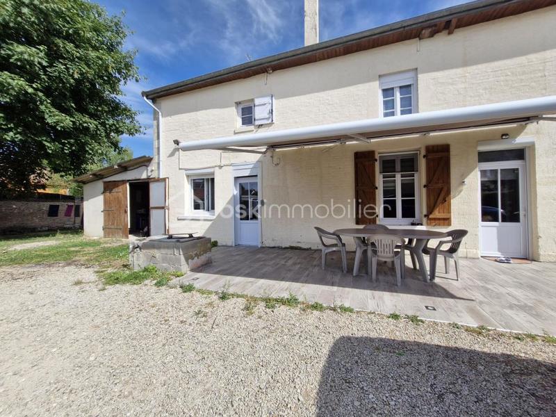 Maison de village - 239 m² - 9 pièces