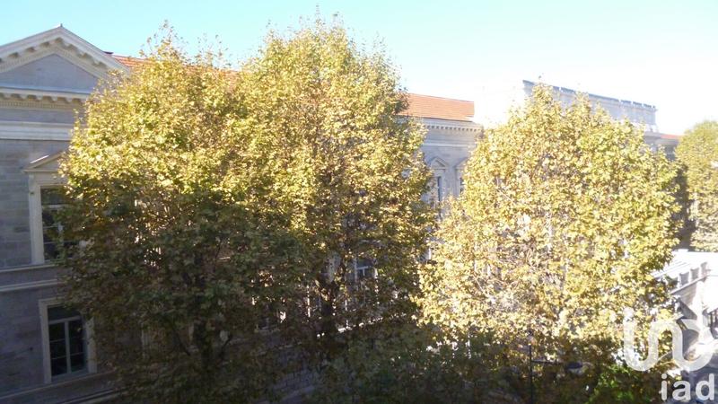 Appartement - 90 m² - 3 pièces