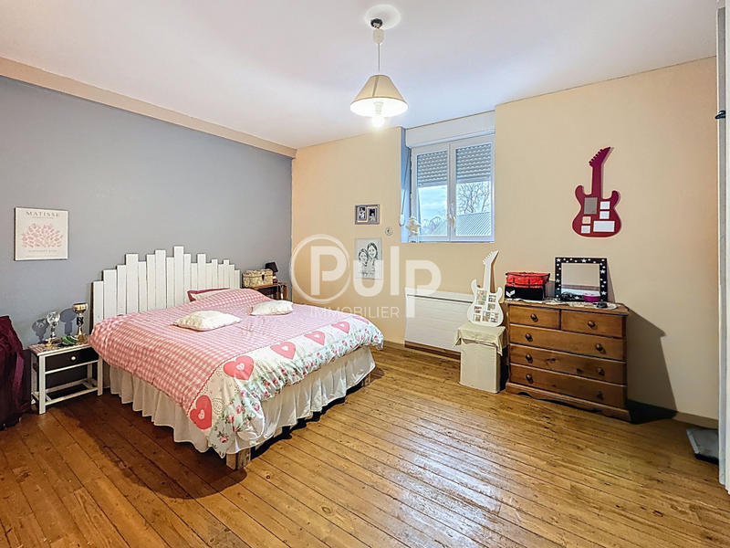 Maison - 227 m² - 9 pièces