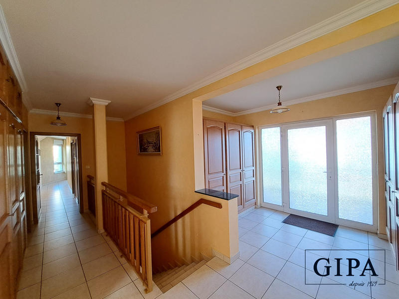 Maison - 140 m² - 5 pièces