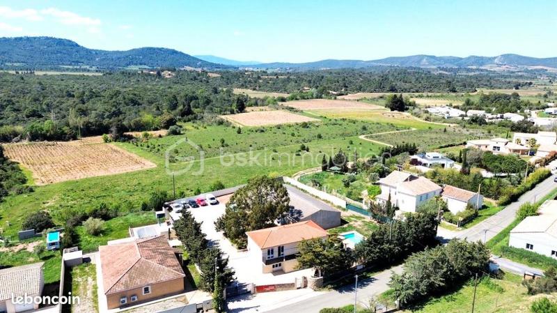 Propriété - 180 m² - 8 pièces