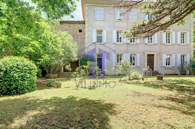Maison - 390 m² - 10 pièces