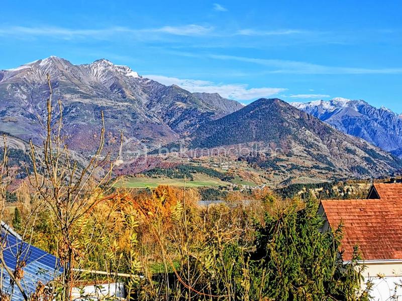 Propriété - 222 m² - 10 pièces