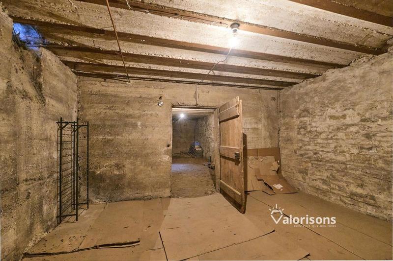 Maison - 212 m² - 6 pièces