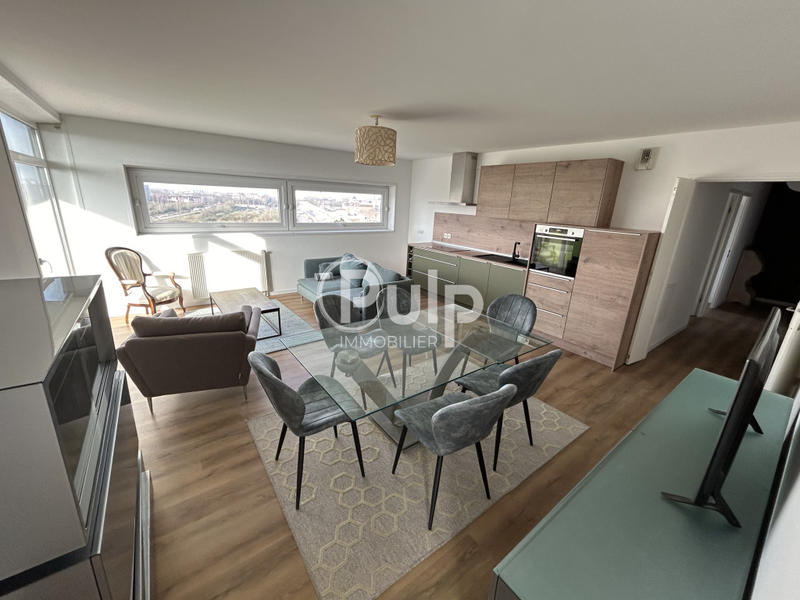 Appartement - 90 m² - 4 pièces