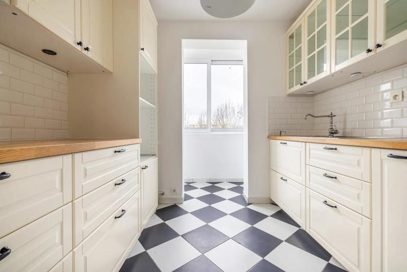 Appartement - 70 m² - 4 pièces