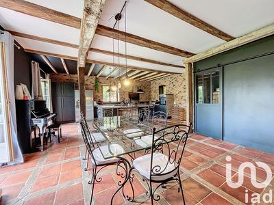 Maison - 208 m² - 6 pièces