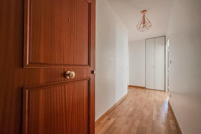 Appartement - 84 m² - 4 pièces