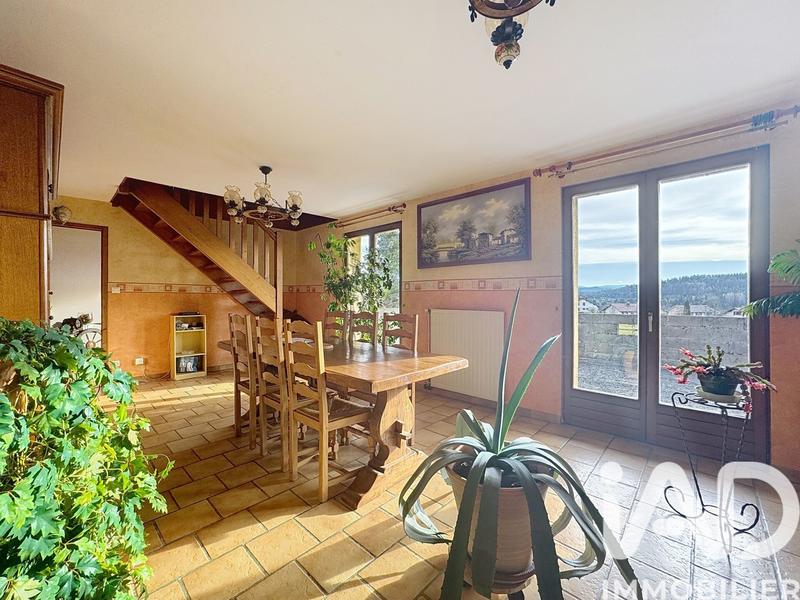 Maison de village - 157 m² - 6 pièces