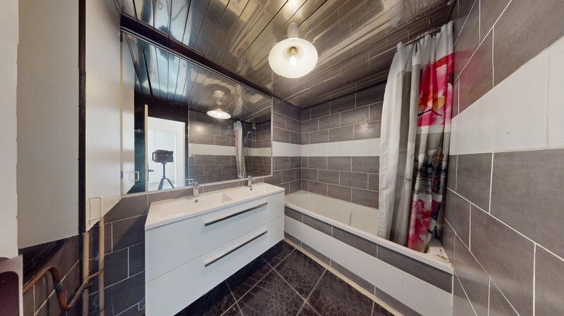 Appartement - 100 m² - 5 pièces