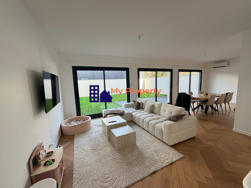 Maison - 110 m² - 6 pièces