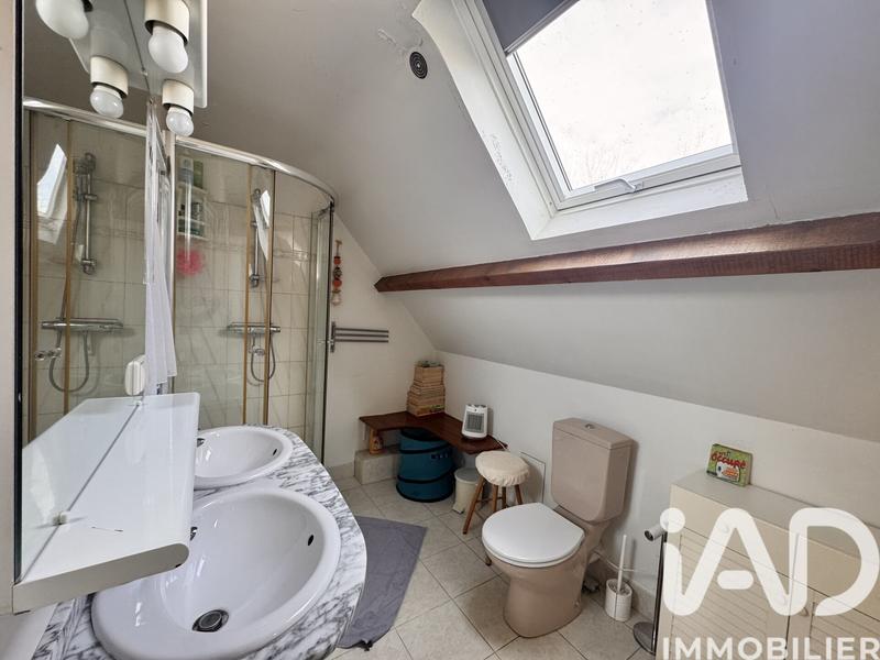 Maison - 180 m² - 9 pièces