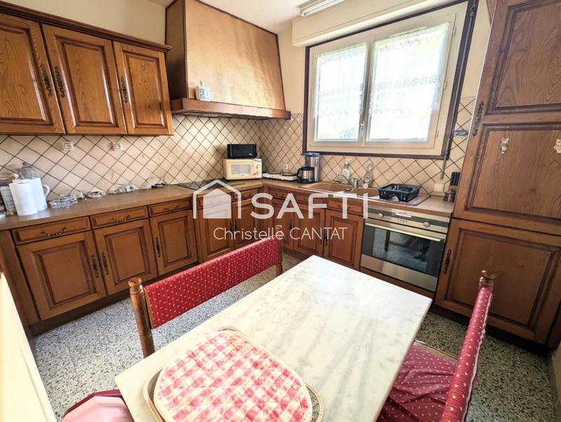 Maison - 140 m² - 7 pièces