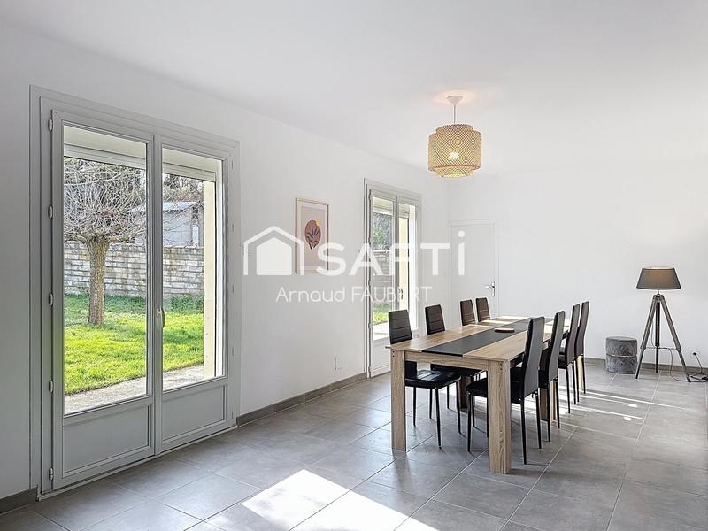 Maison - 205 m² - 8 pièces