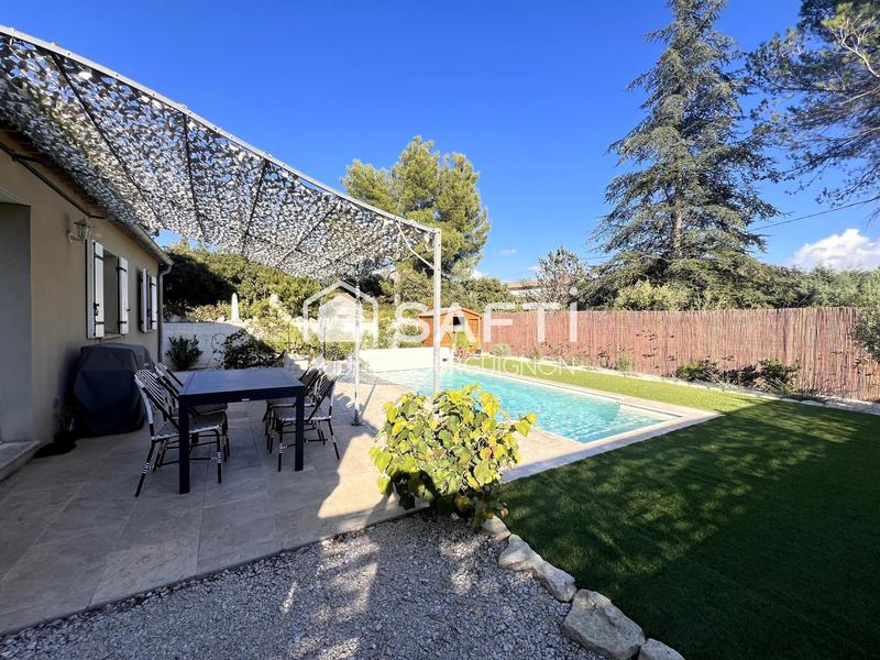 Maison - 85 m² - 4 pièces