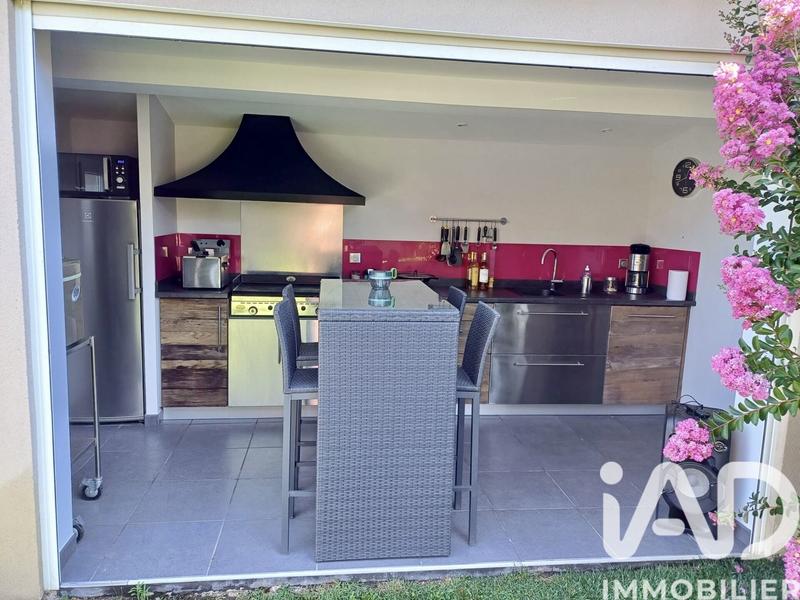 Maison - 181 m² - 5 pièces