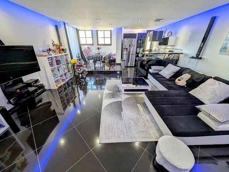 Appartement - 80 m² - 3 pièces