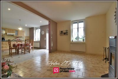 Maison - 95 m² - 5 pièces