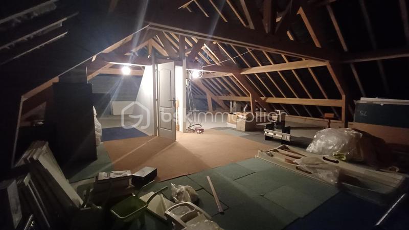 Maison - 215 m² - 8 pièces