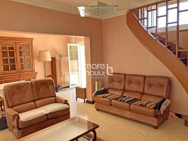 Maison - 92 m² - 6 pièces