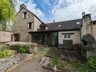 Maison - 217 m² - 8 pièces