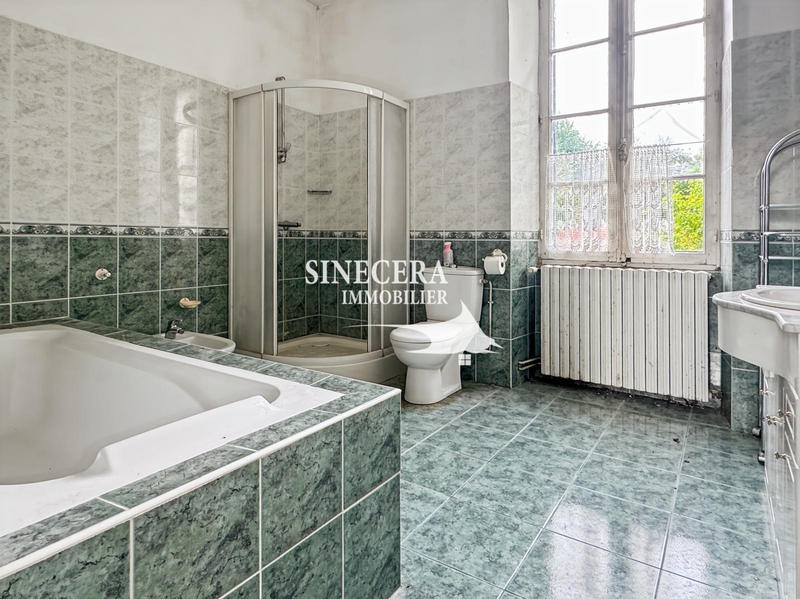 Maison - 208 m² - 3 pièces