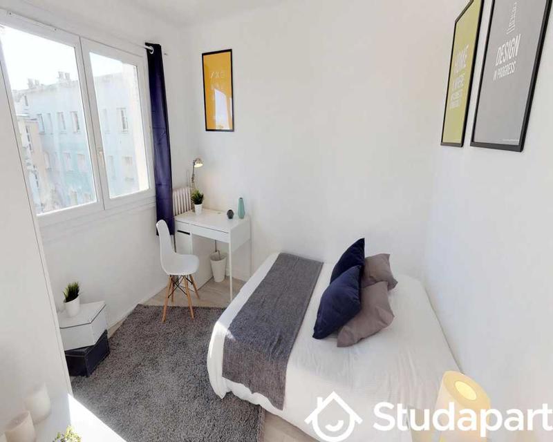 Chambre - 60 m² - 1 pièce