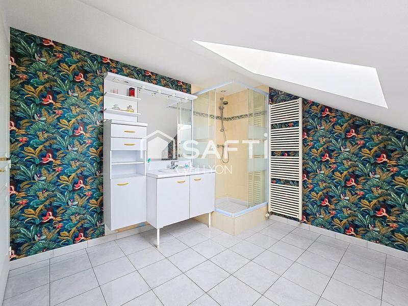 Maison - 208 m² - 7 pièces