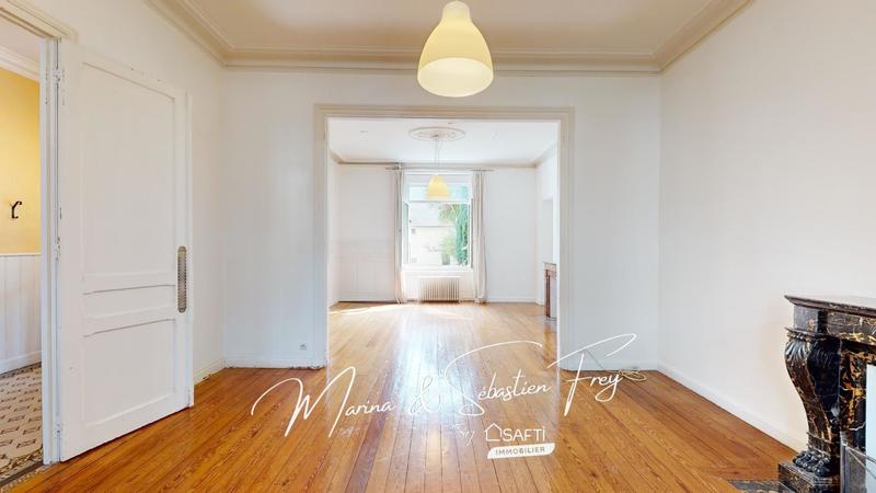 Maison de maîtres - 182 m² - 6 pièces