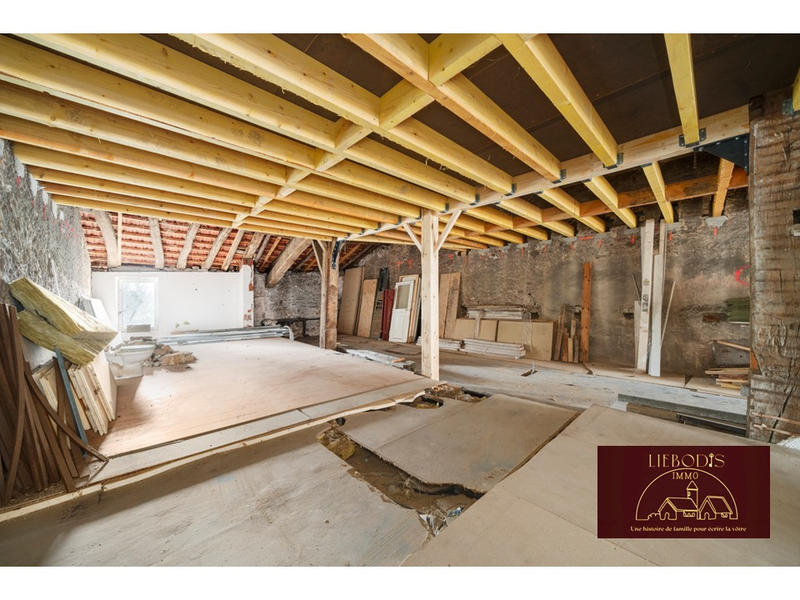 Maison de village - 230 m² - 2 pièces