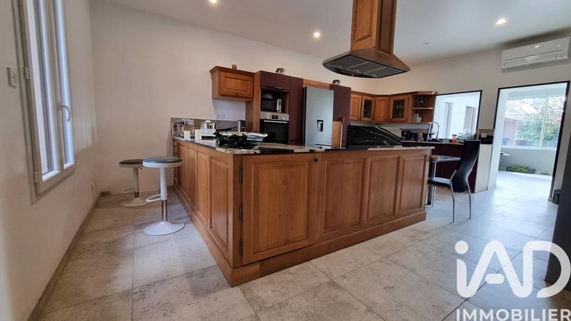 Maison - 200 m² - 6 pièces