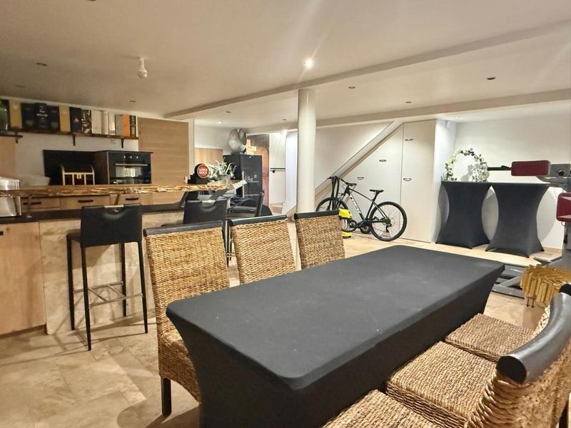 Maison - 145 m² - 6 pièces