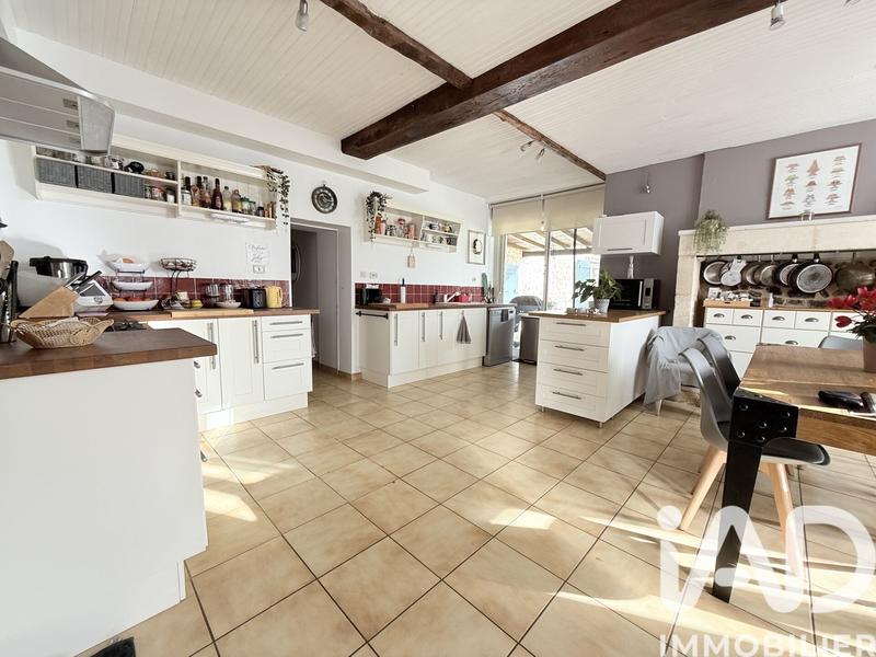 Maison de campagne - 240 m² - 8 pièces