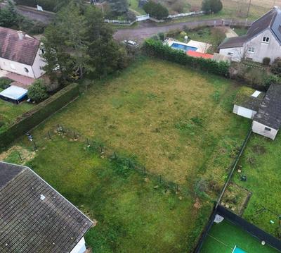 Terrain constructible - 1 000 m²