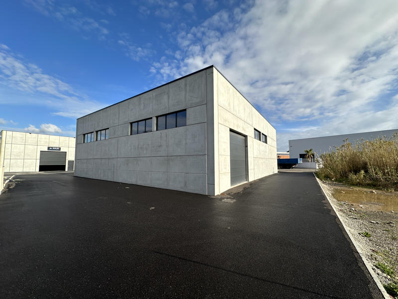 Local d'activités - 500 m²