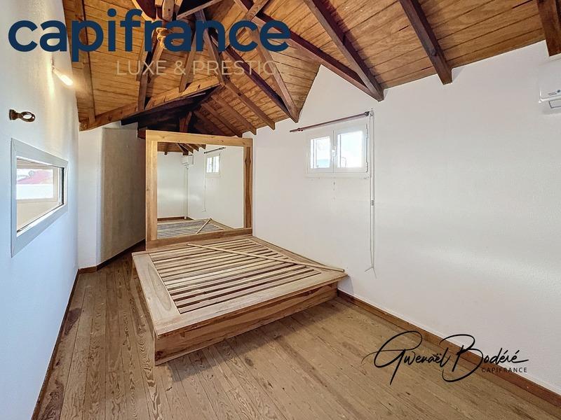 Villa - 185 m² - 6 pièces