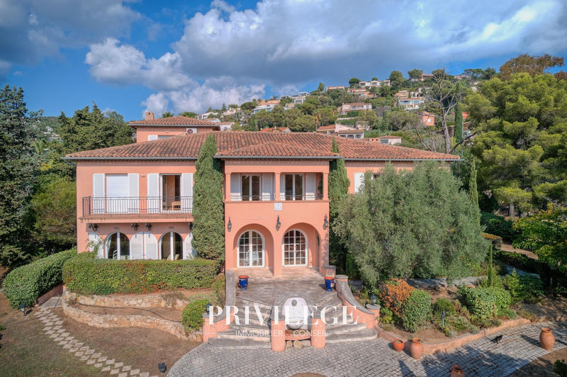 Bastide - 775 m² - 11 pièces