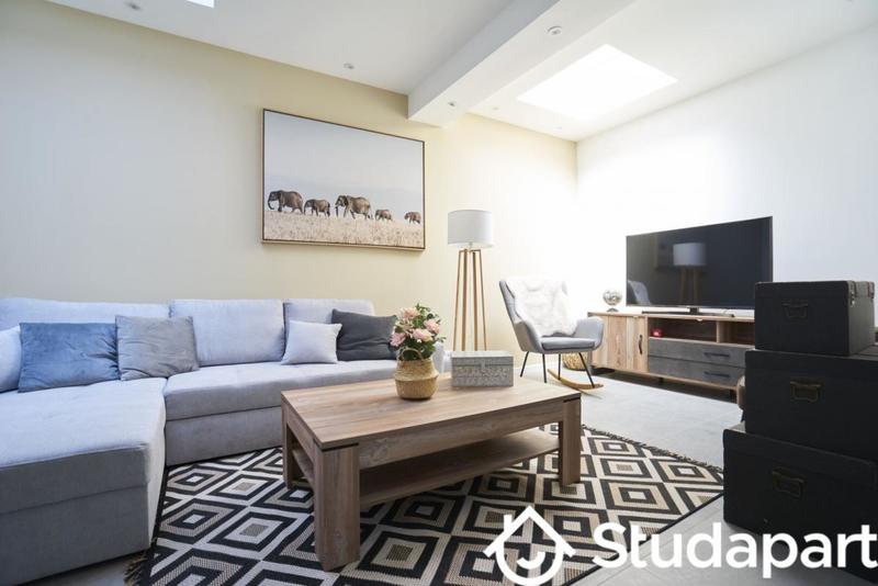 Chambre - 14 m² - 1 pièce