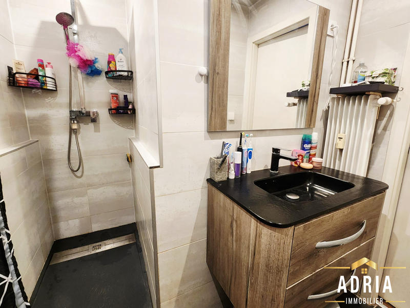 Appartement - 93 m² - 4 pièces