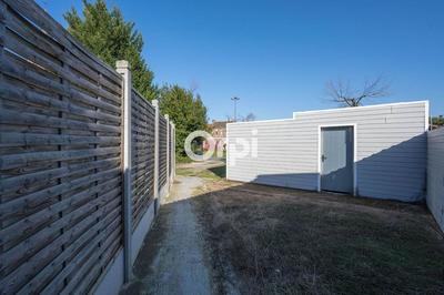 Immeuble - 210 m² - 11 pièces