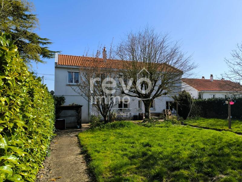 Maison - 140 m² - 7 pièces