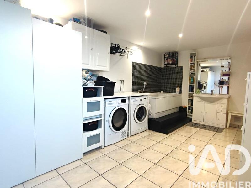 Maison - 95 m² - 5 pièces